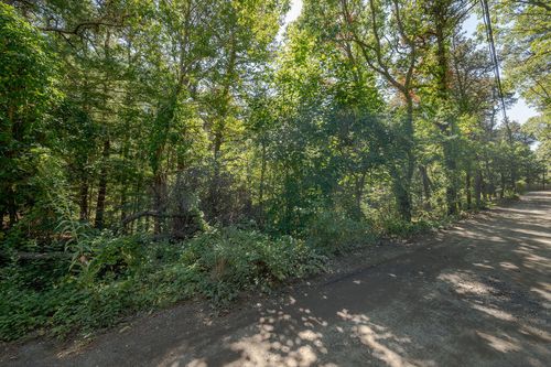 40 Old Long Pond Rd, Wellfleet, MA, 02667-7752 | Card Image