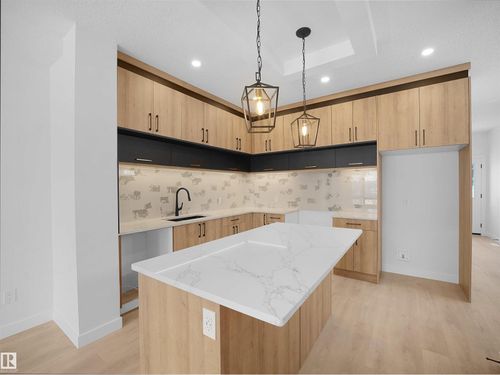 10946 62 Ave Nw, Edmonton, AB, T6H1N2 | Card Image