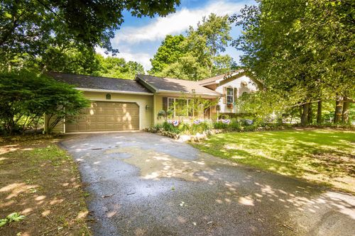 2494 Holland Cir, Traverse City, MI, 49685-7960 | Card Image