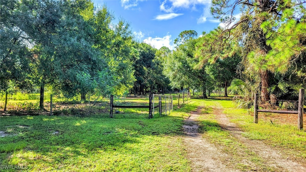 Wildwood Ave, Clewiston, FL 33440