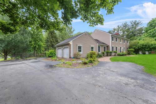 150 Cedar Ave, Poughkeepsie, NY, 12603-4734 | Card Image