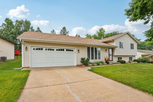 8781 77th St S, Cottage Grove, MN, 55016-2145 | Card Image