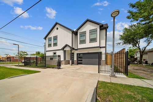120 Adams St, Houston, TX, 77011-3250 | Card Image