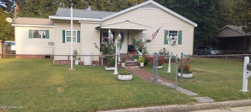 315 N 19th Ave, Hattiesburg, MS, 39401-4823 | Card Image