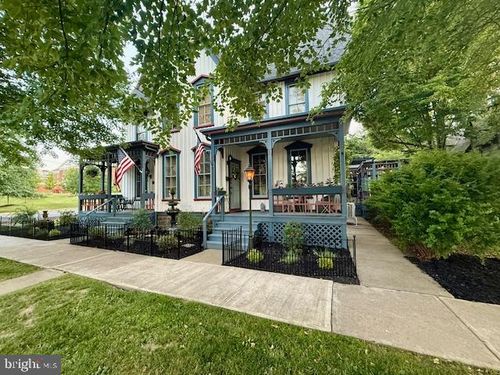 28 Central Ave, WELLSBORO, PA, 16901-1427 | Card Image
