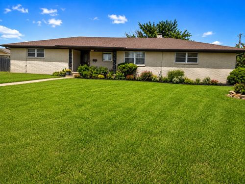 1908 Lakeview Dr, Sulphur, OK, 73086-1228 | Card Image