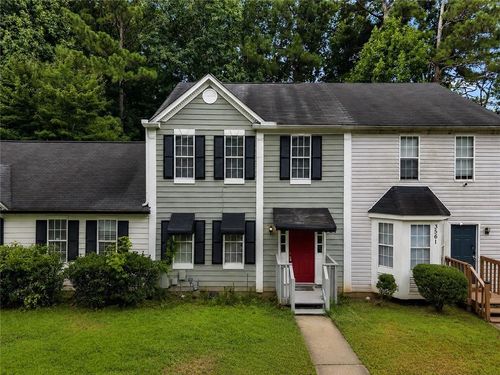 3559 Ashley Station Dr Sw, Marietta, GA, 30008-6082 | Card Image