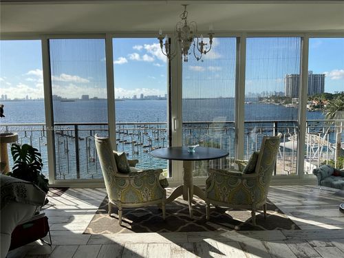 5d-11111 Biscayne Blvd, Miami, FL, 33181-3404 | Card Image