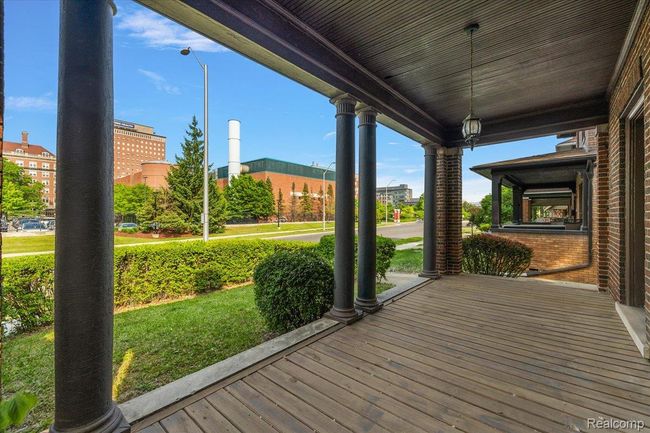 26-7433 Poe Ave-26.jpg | Image 6