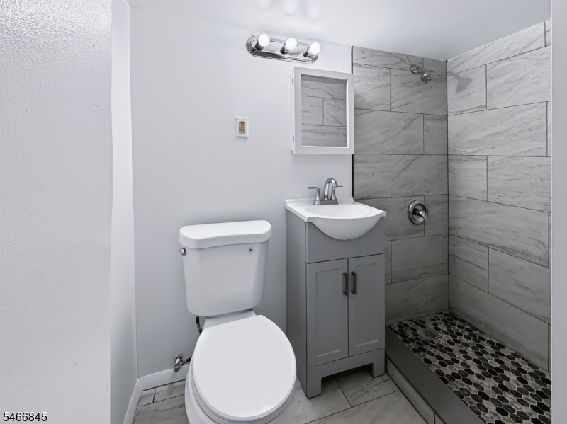 Residential Lease in Newark City 4