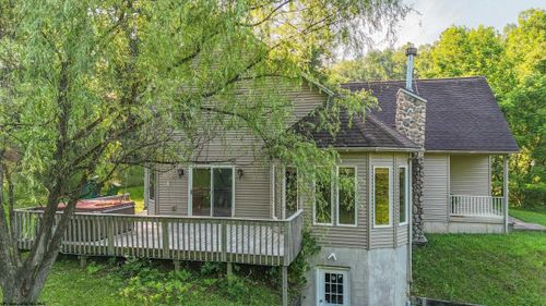 161 Cleer Rd, Bridgeport, WV, 26330-6903 | Card Image