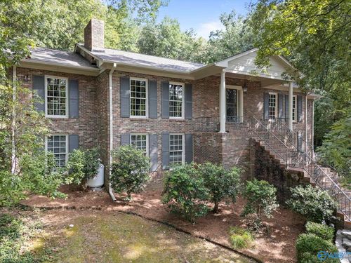 1800 Mountainbrook Dr Se, Huntsville, AL, 35801-1356 | Card Image