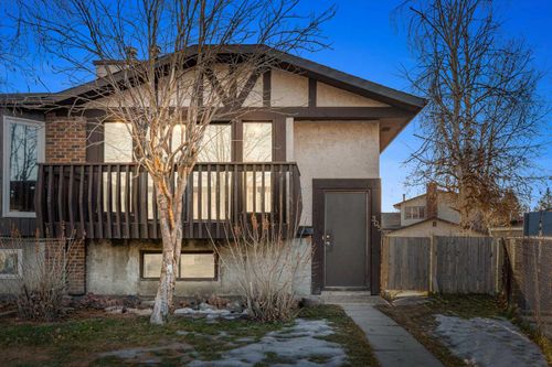 305 Templemont Pl Ne, Calgary, AB, T1Y5A7 | Card Image