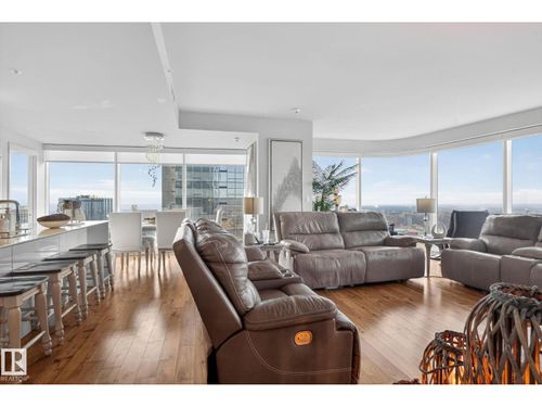 10360 102 St Nw, Edmonton, AB, T5J0K6 | Card Image