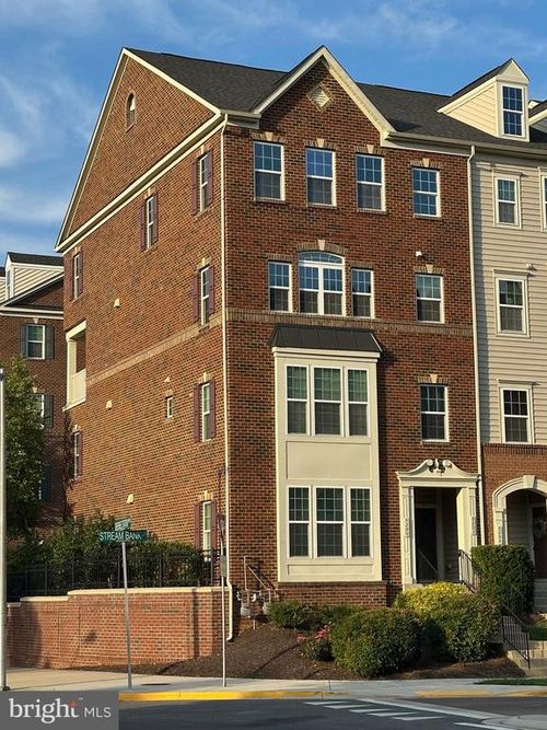 301m-5202 Stream Bank Ln, GREENBELT, MD, 20770-4079 | Card Image