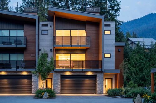 18-2077 Garibaldi Way, Whistler, BC, V8E1H7 | Card Image