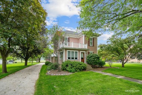 204 E Galena Rd, Big Rock, IL, 60511-2017 | Card Image