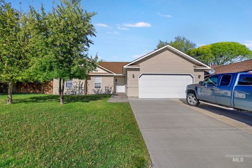 439 Meadowview Ln, Twin Falls, ID, 83301-6883 | Card Image