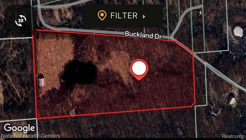8655 Buckland Dr, South Lyon, MI, 48178-7067 | Card Image