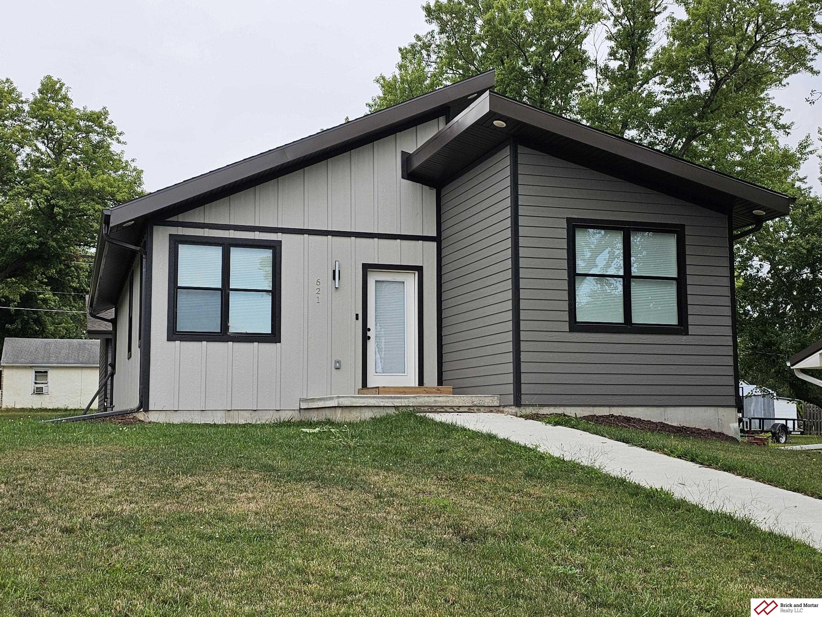 Nicholls Ave, Beatrice, NE 68310