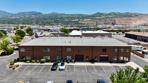 190 W Colter Dr, Salt Lake City, UT, 84118 | Card Image