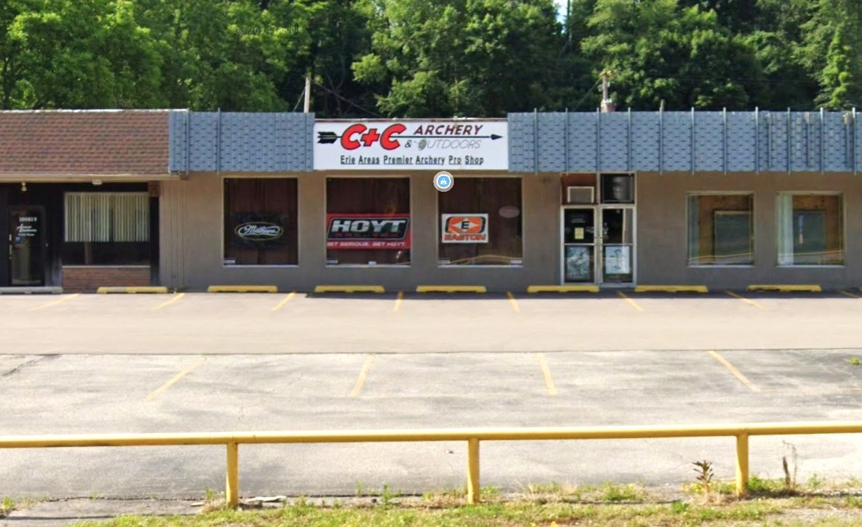 10081 Ridge Rd, Girard, PA 16417