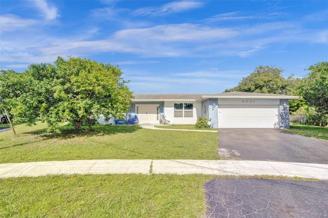 6091 Sw 14 Th St, House other with 4 bedrooms, 2 bathrooms and null parking in Plantation FL | Image 42