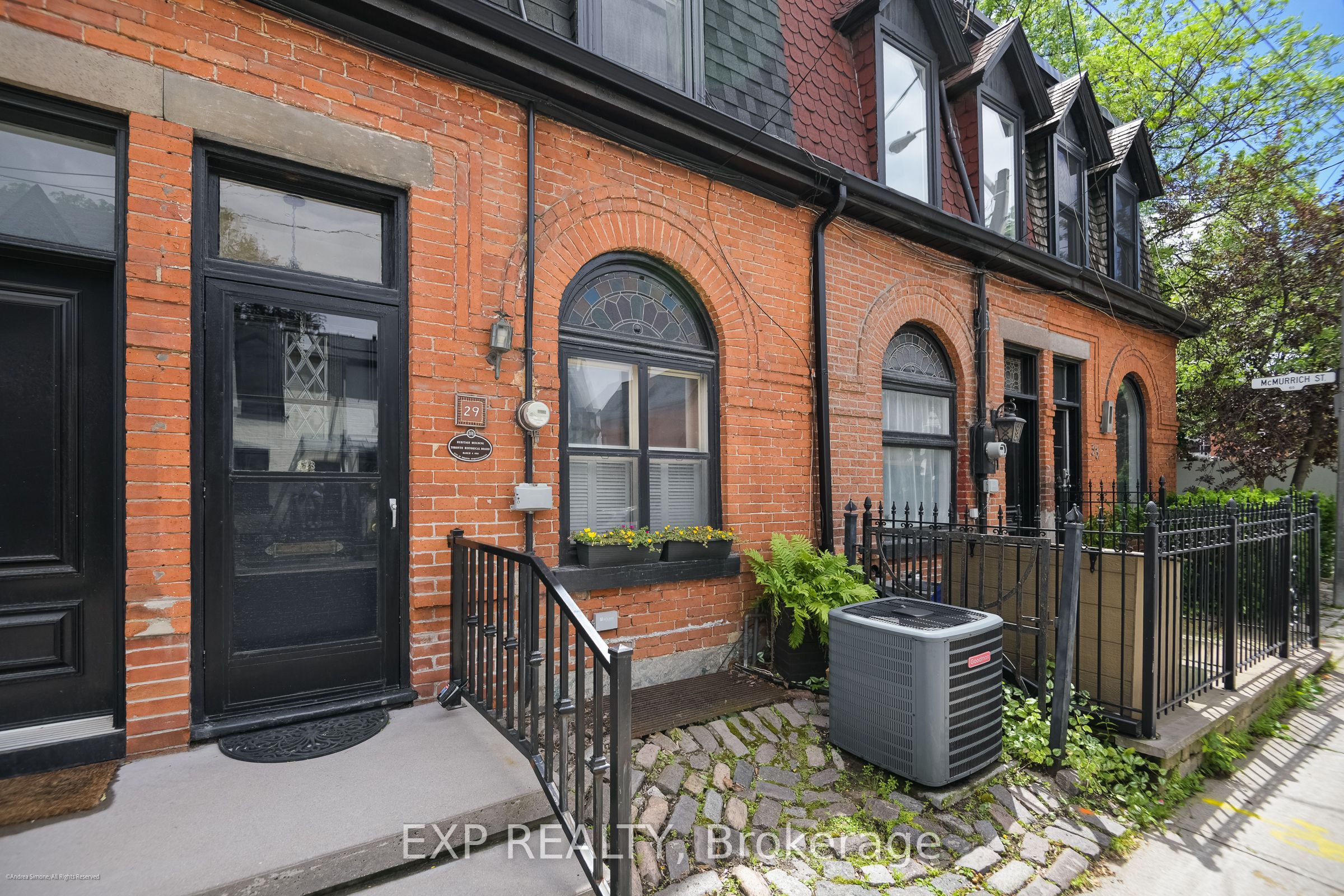 Residential in Toronto C02 3