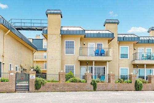 105-921 Marine Dr, Galveston, TX, 77550-3245 | Card Image