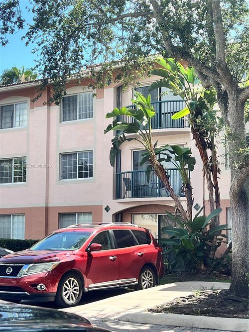 319-2009 Se 10th Ave, Fort Lauderdale, FL, 33316-4503 | Card Image