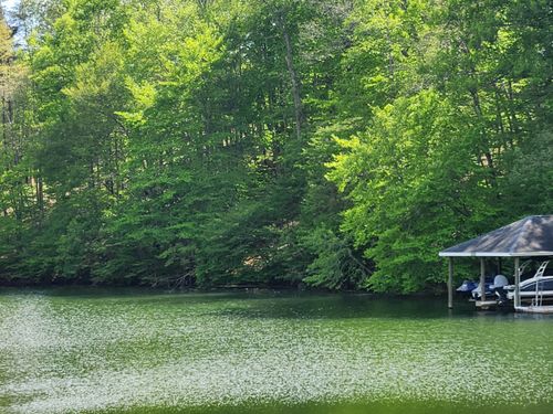 64 Lakewatch Cir, Moneta, VA, 24121-4024 | Card Image