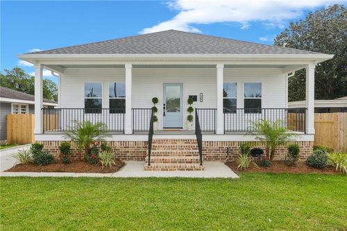 129 Creagan Ave, Gretna, LA, 70053-7005 | Card Image