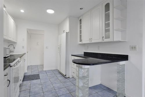 apt-l3-10 Secora Rd, Monsey, NY, 10952-3771 | Card Image