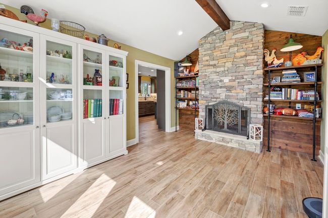3211 County Road 237, House other with 4 bedrooms, 3 bathrooms and 2 parking in Alvin TX | Image 10