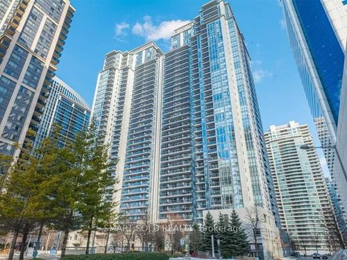 811-4978 Yonge St, North York, ON, M2N7G8 | Card Image