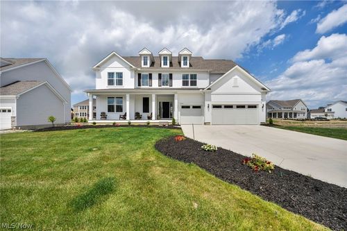 32642 Royal Troon Dr, Avon Lake, OH, 44012-3347 | Card Image