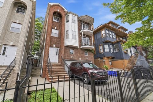 83 Farley Ave, Newark, NJ, 07108-1540 | Card Image