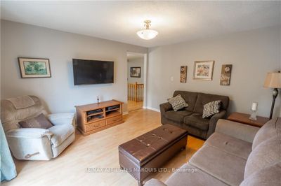 705 James St, House other with 3 bedrooms, 1 bathrooms and 3 parking in Cornwall ON | Image 3