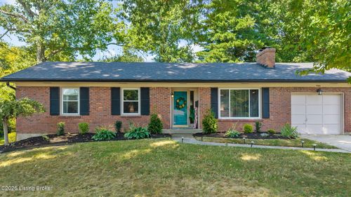 7404 Arapaho Dr, Louisville, KY, 40214-4102 | Card Image