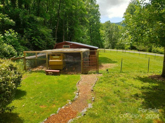 47 Country Creek Dr, House other with 2 bedrooms, 2 bathrooms and null parking in Sylva NC | Image 4