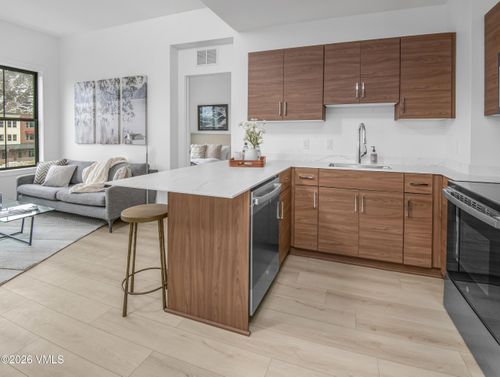 201-1200 Capitol St, Eagle, CO, 81631-5000 | Card Image