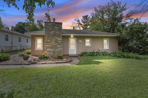 1744 Birch Lake Ave, White Bear Lake, MN, 55110-3347 | Card Image