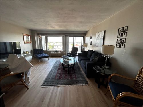 apt-404-235 W Park Ave, Long Beach, NY, 11561-3237 | Card Image