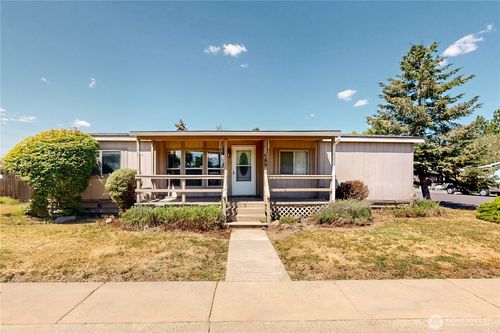 589 Ne Criscola Ave, College Place, WA, 99324-2036 | Card Image