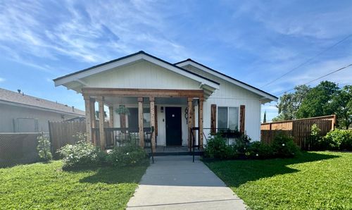 601 I St, Sanger, CA, 93657-2529 | Card Image