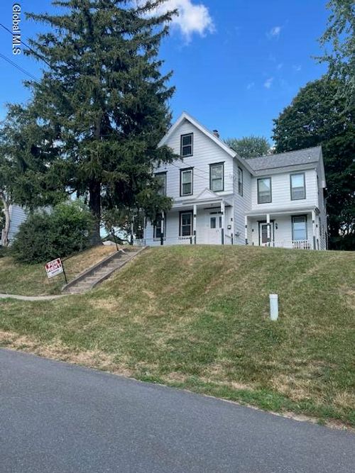 1st-8 Summit St, Rensselaer, NY, 12144-2322 | Card Image