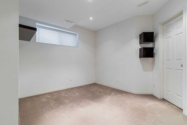 686 Chaparral Dr Se, House other with 5 bedrooms, 4 bathrooms and 4 parking in Calgary AB | Image 41