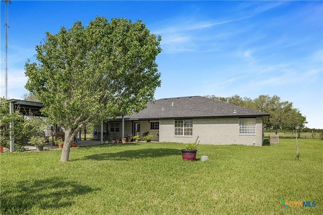 571 Fm 1360, Home with 3 bedrooms, 2 bathrooms and null parking in Woodsboro TX | Image 41