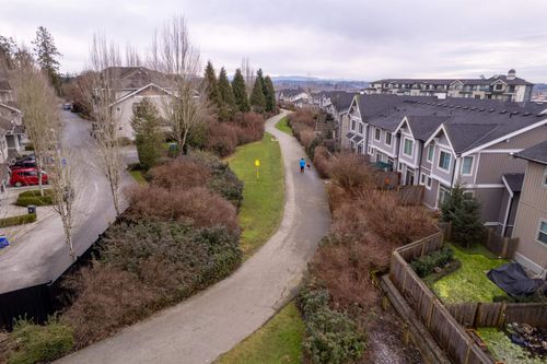 83-20487 65 Ave, Langley, BC, V2Y3K8 | Card Image