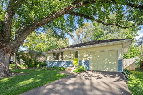 1907 42nd Ave Ne, Columbia Heights, MN, 55421-3228 | Card Image